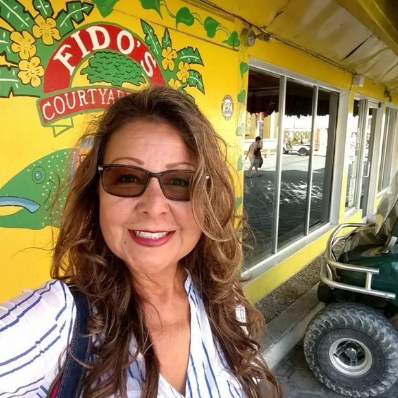 Meet your Posher, D - Picture 2 of 2